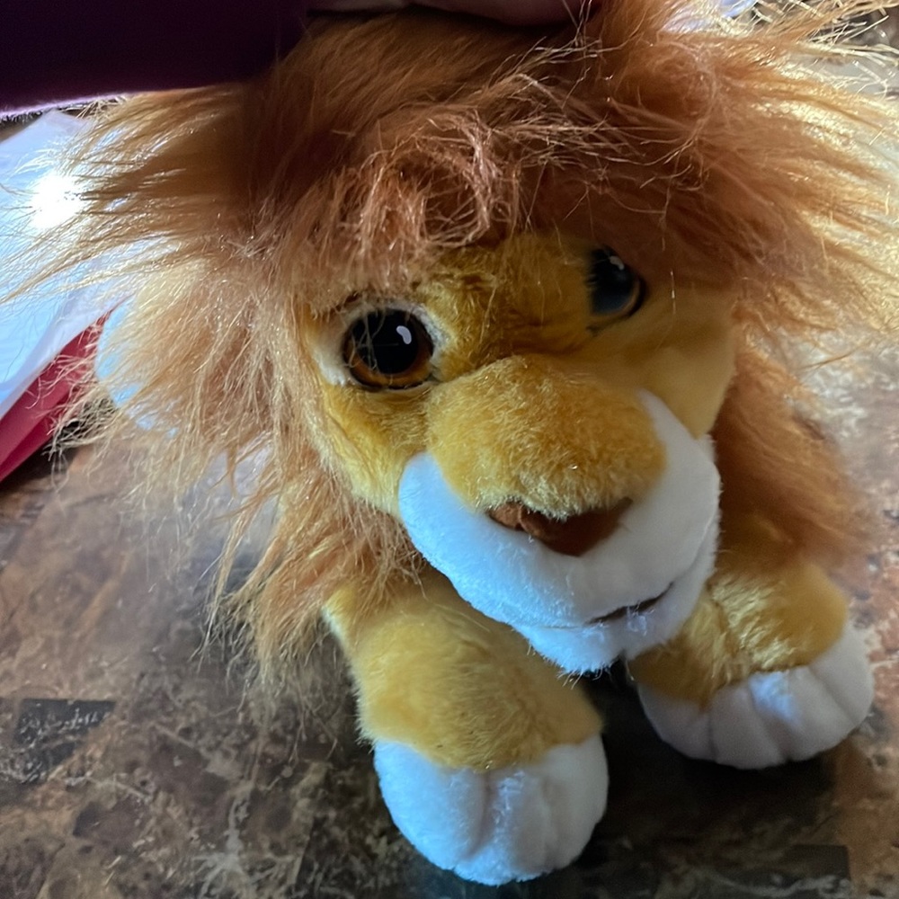 Vintage roaring Simba - The Lion King